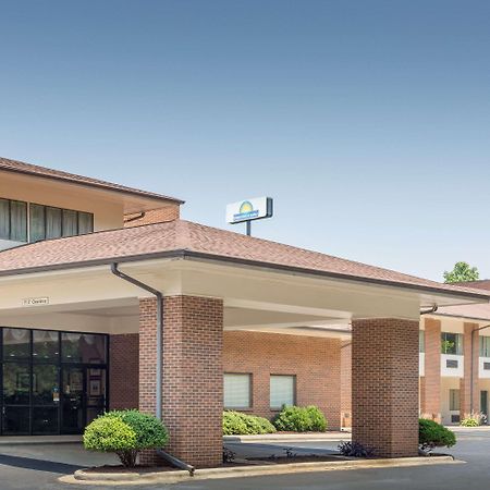 Days Inn By Wyndham Лексингтън Екстериор снимка